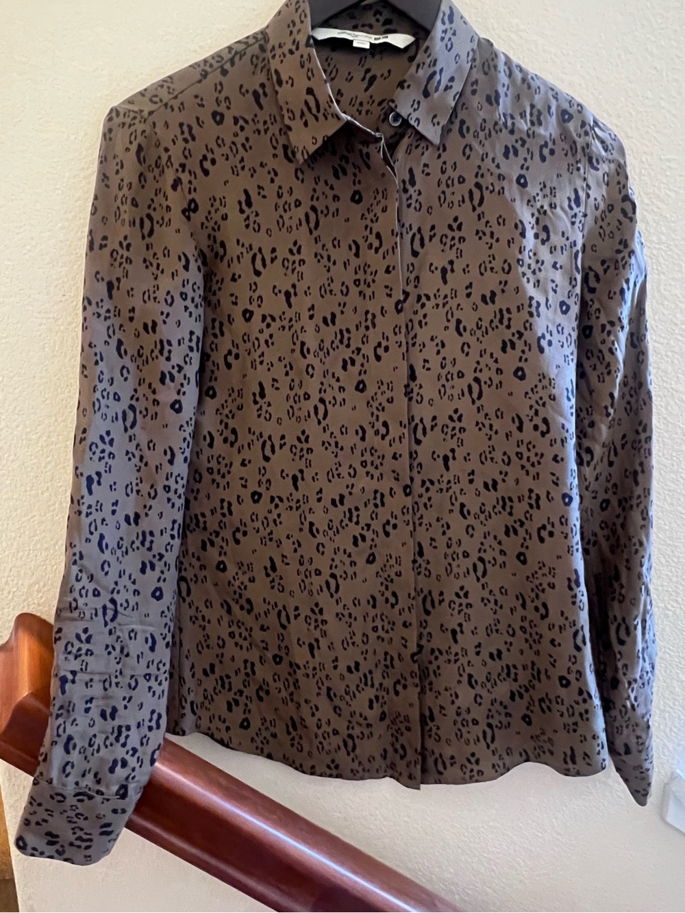 Carine Roitfeld Paris x Uniqlo Collab Leopard Print Silk Blouse
